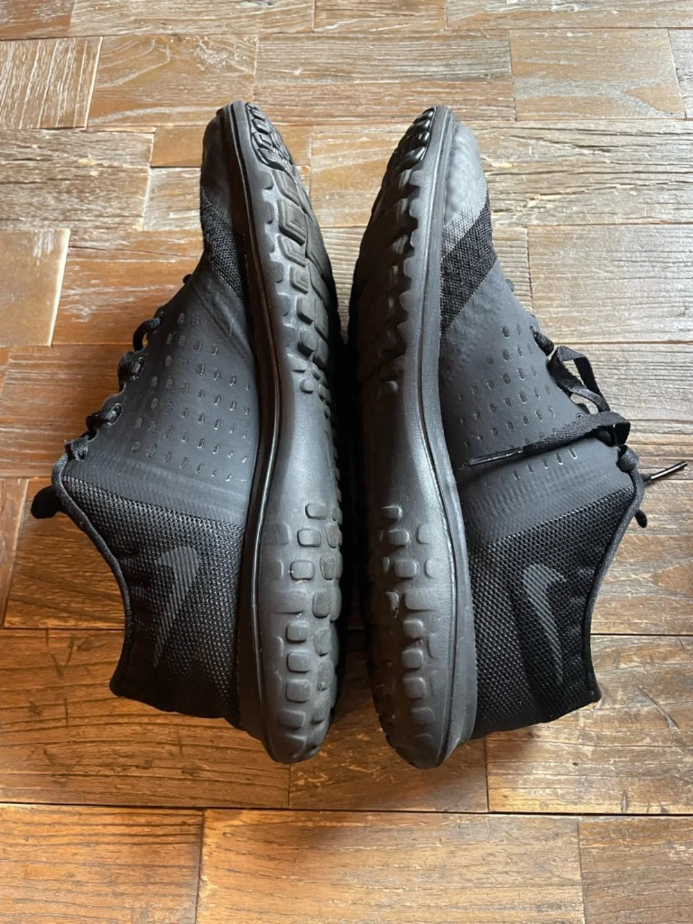 Nike FS Lite Run 2 Sneakers - Picture 8 of 14